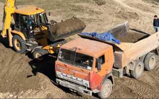 Как камазы высыпают песок