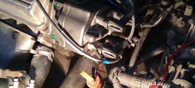 Как снять трамблер toyota corolla ae100