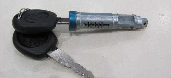 Как выглядит замок личинка volkswagen б пять