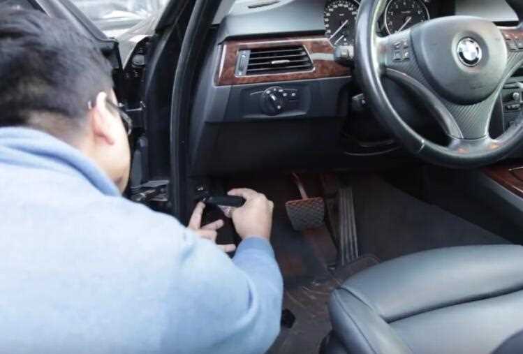 Как установить carly bmw