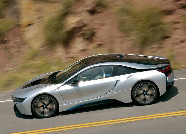 Влияние гибридной силовой установки на скорость BMW i8