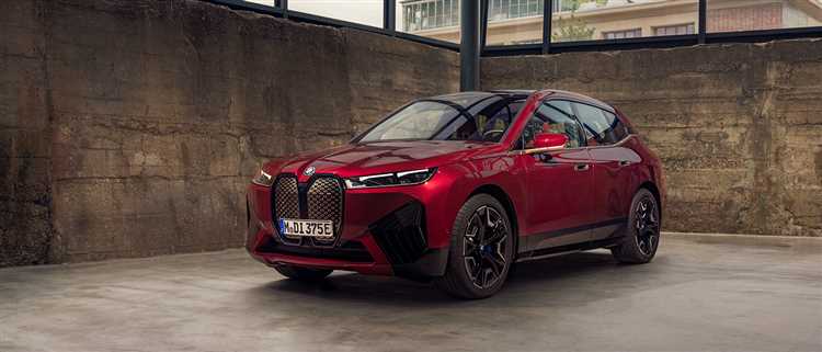 Как система Harman Kardon интегрируется с мультимедийной системой BMW
