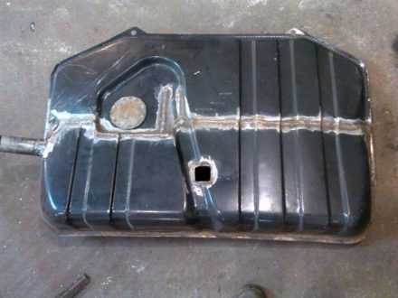 Почему объем топливного бака может варьироваться в зависимости от года выпуска Нивы Chevrolet?