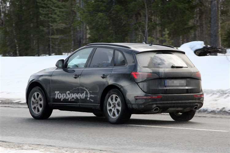 Что влияет на цену Audi Q5 в 2013 году: комплектация и двигатель