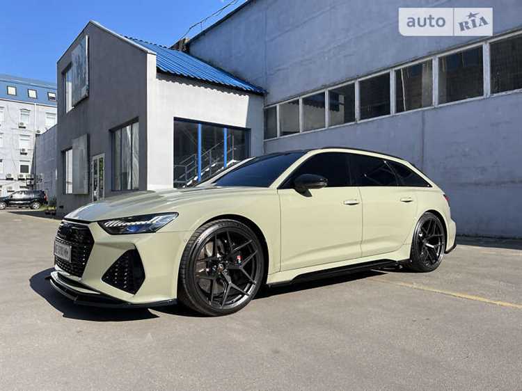 Как влияет комплектация на стоимость Audi RS6