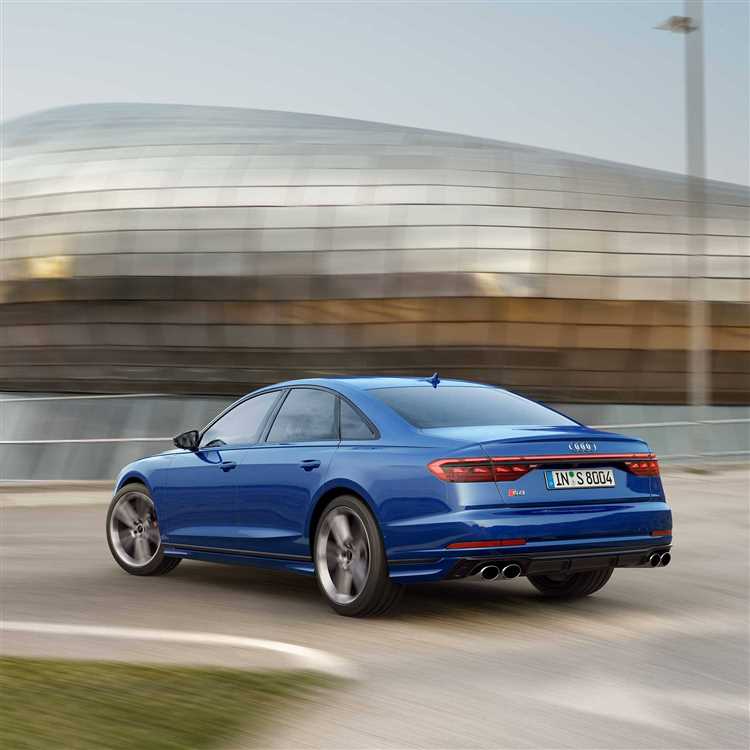 Сравнение цен на Audi S8 в разных странах