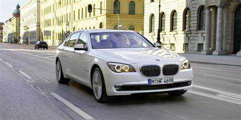 Как комплектация влияет на стоимость BMW 760 Li