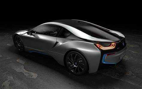 Разница в ценах на BMW i8 в зависимости от комплектации
