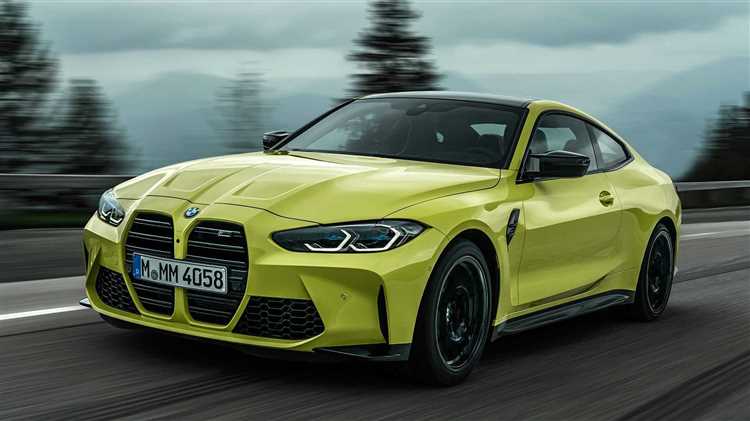 Какие комплектации BMW M4 Competition предлагаются в 2025 году?