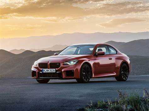 Влияние курса валют на цену BMW M2 в 2025 году
