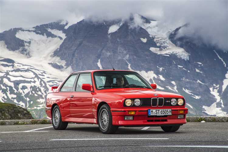 Рынок редких и восстановленных моделей BMW M3 E30 в 2025 году