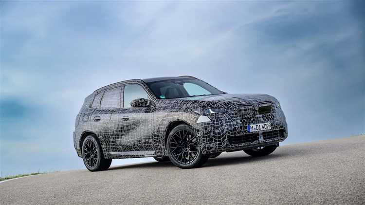 Какова стартовая цена BMW X3 в 2025 году?