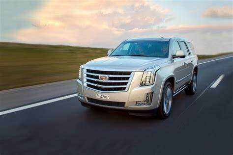 Сколько стоит cadillac escalade 2021