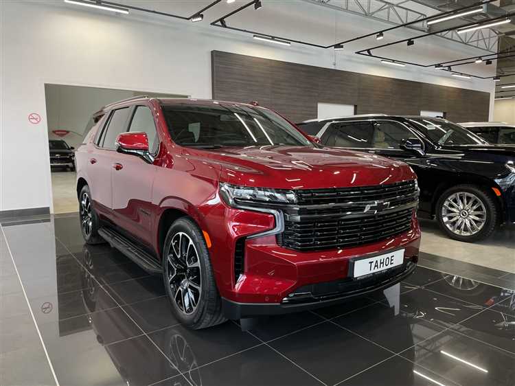 Какова цена на Chevrolet Tahoe в различных регионах России в 2025 году?