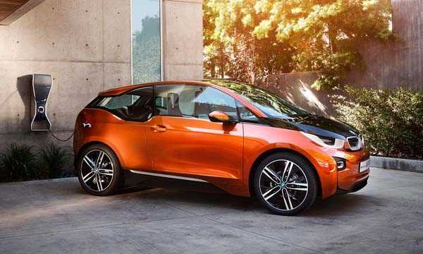 Сравнение цен на электромобили BMW разных моделей в 2025 году