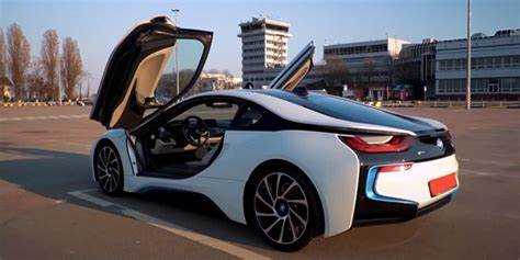 Сколько стоит машина bmw i8