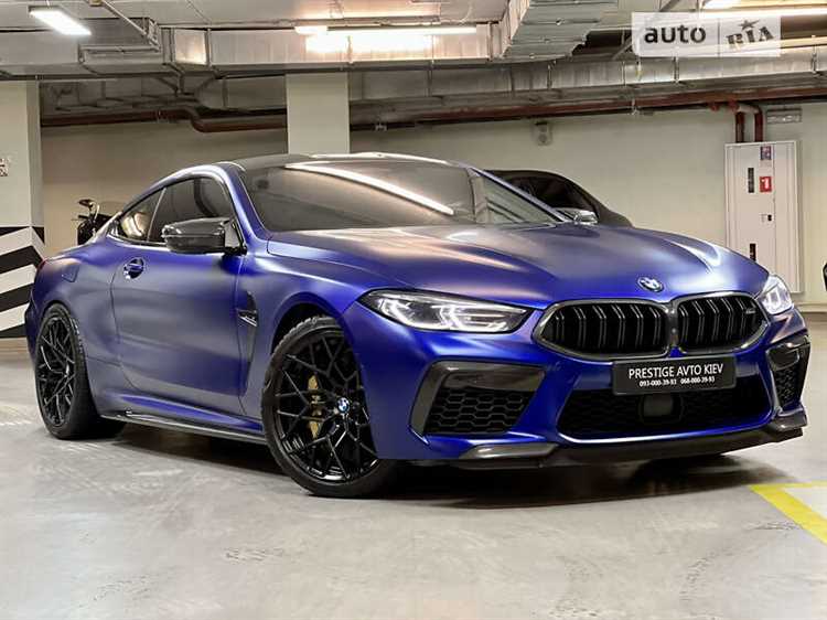 Средняя стоимость BMW M8 в российских дилерских центрах