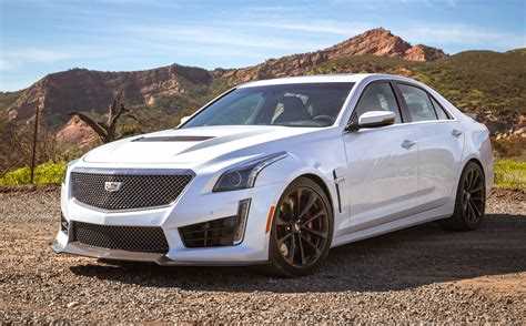 Сравнение цен Cadillac CTS 2025 на российском и американском рынках