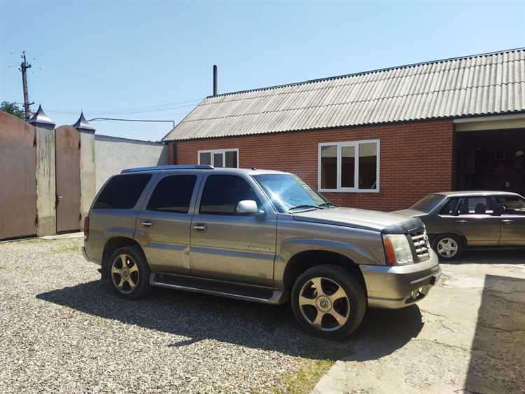 Сколько стоит в рублях cadillac escalade