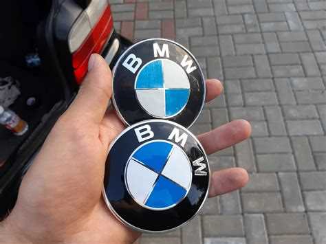 Что влияет на цену значка BMW: материал, размер, модель