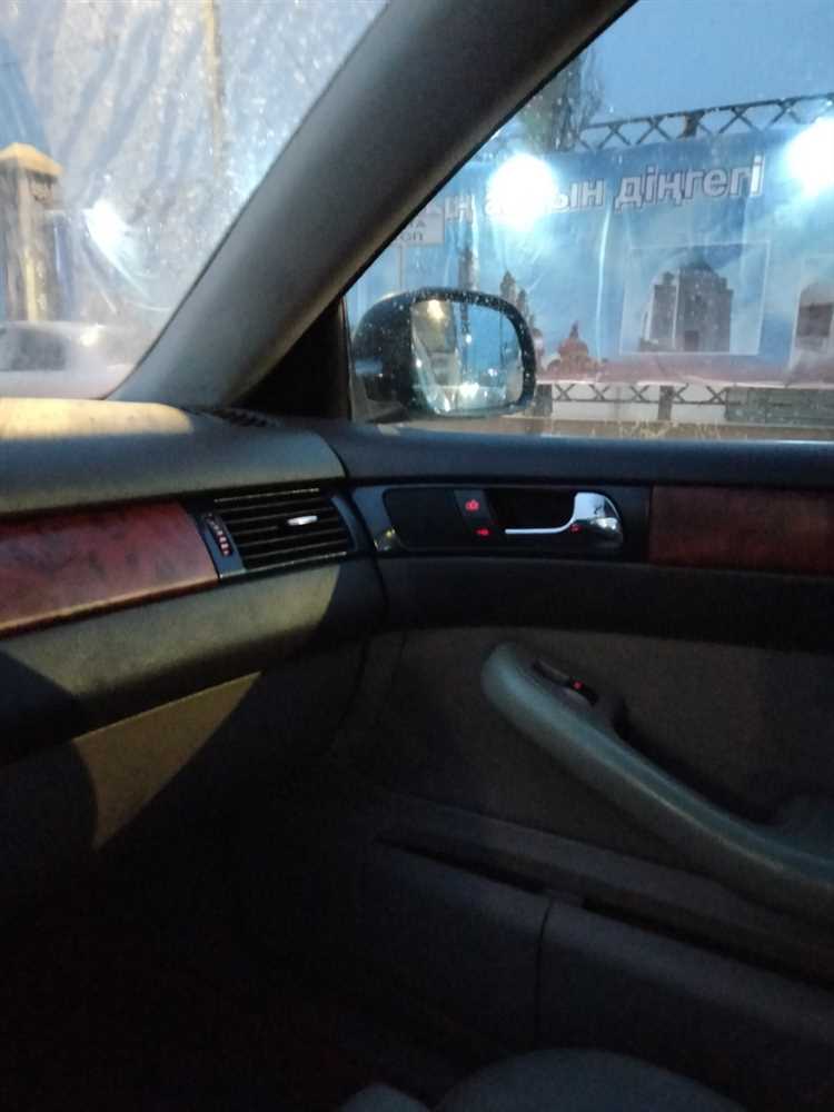 Как работает зеркало на audi a6 заднего вида