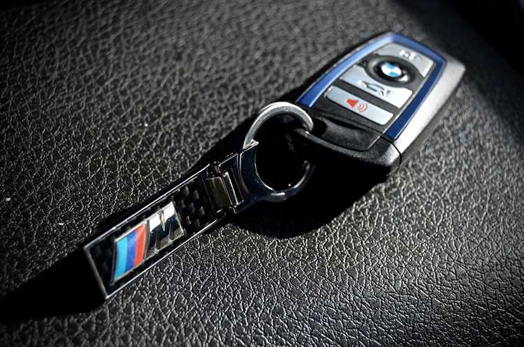 Как безопасно извлечь механическую часть ключа BMW F30