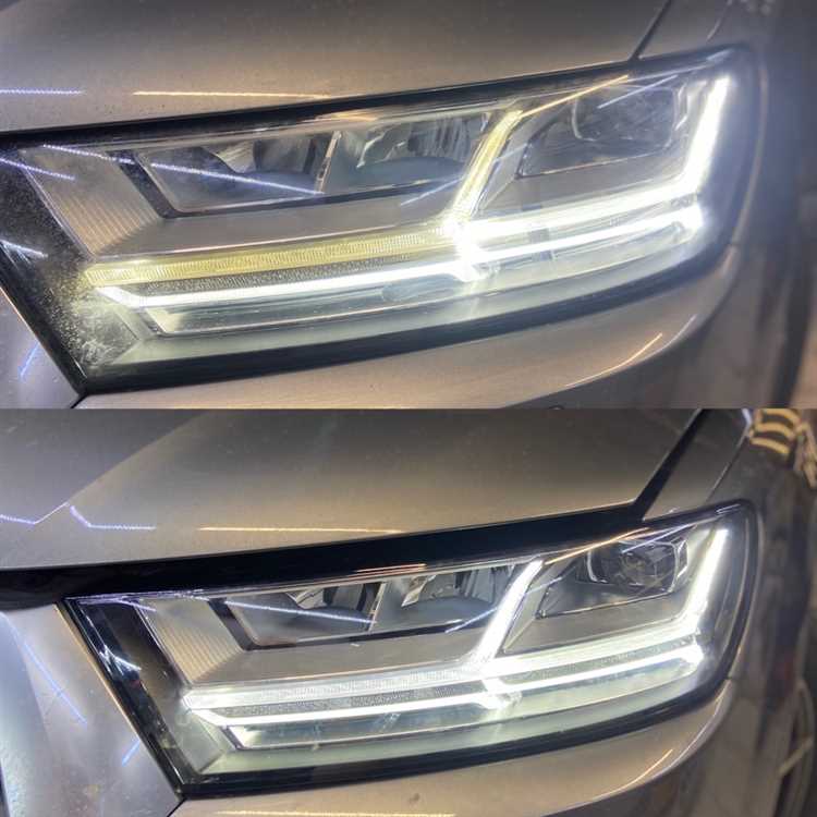 Отвинчивание креплений фары Audi Q7 4M
