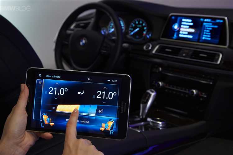 Передача данных между touch command и центральным блоком управления
