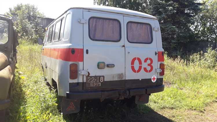 Где расположены номерные знаки на раме УАЗ 452Д?