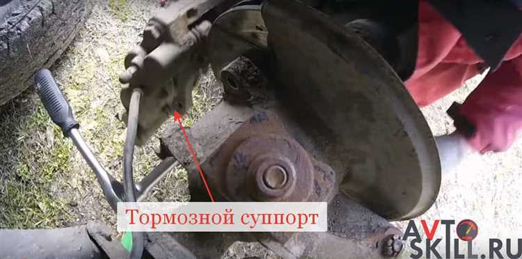 Как определить необходимость шприцевки шкворней на УАЗ Буханка