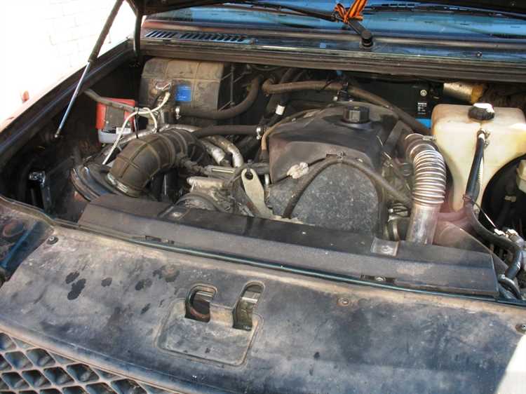 Механизм переключения между левым и правым баком