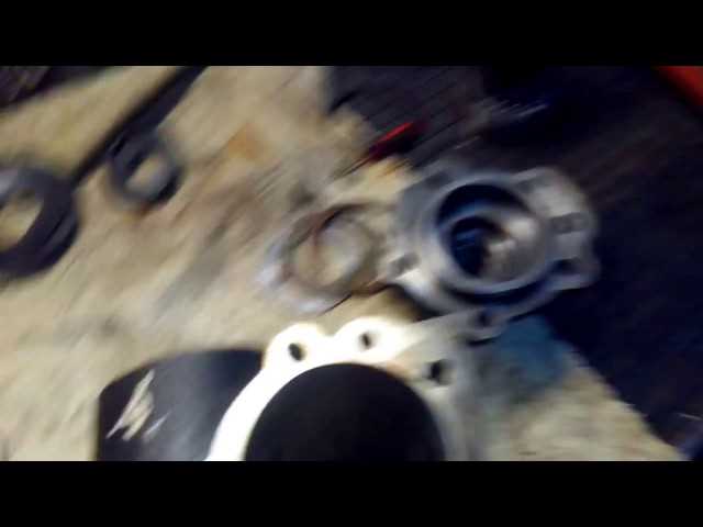 Снятие декоративной решётки капота