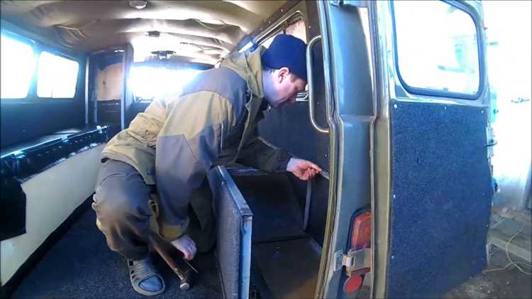 Изготовление и крепление панелей для стен и потолка