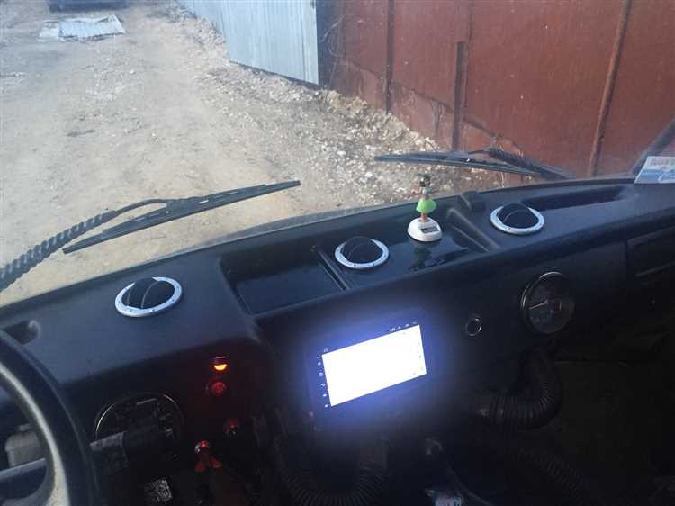 Использование жиклеров и дефлекторов для точного направления потока