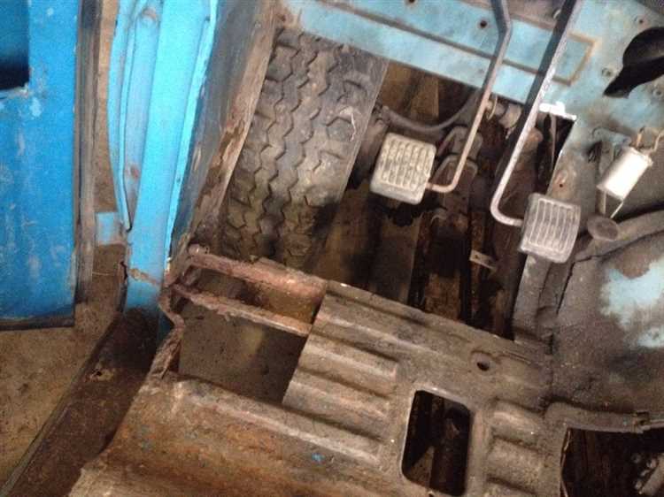 Как определить тип дверной петли на УАЗ 469Б