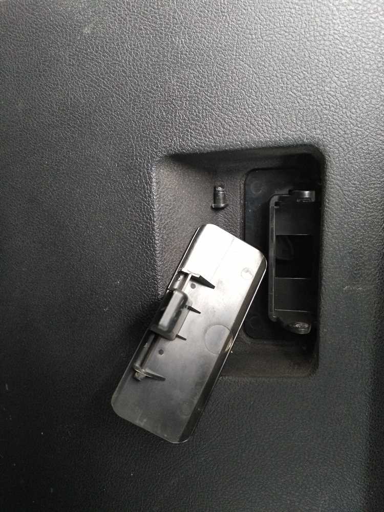 Как снять бардачок уаз патриот 2017