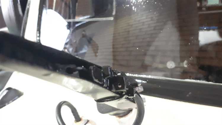 Установка направляющих и крепление нового стеклоподъемника