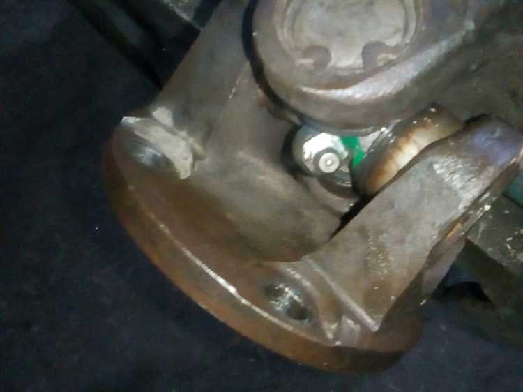 Как часто требуется смазка кардана и какие материалы использовать