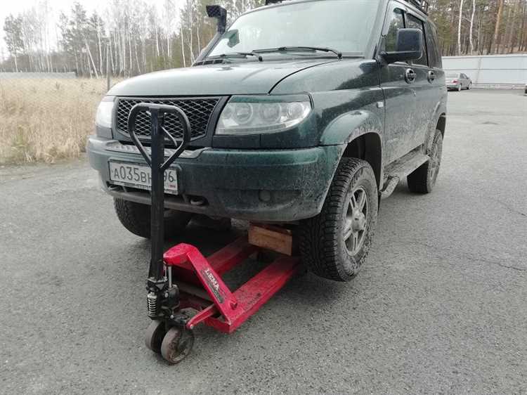 Какой домкрат подкатной купить для уаз патриот