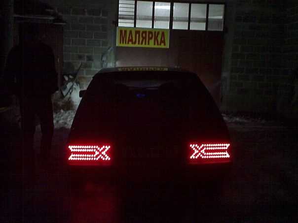 Как найти корректное положение автомобиля для точной настройки фар