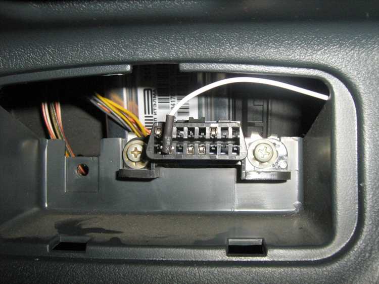 Как провести диагностику двигателя ВАЗ 2114 с использованием OBD-сканера