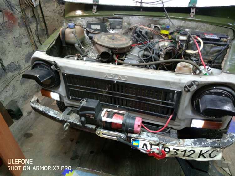 Подготовка инструментов и материалов для замены фары