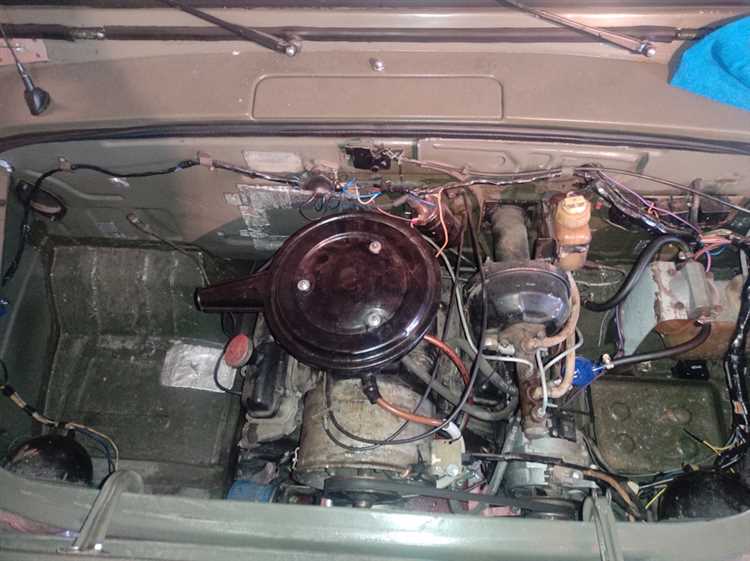 Обслуживание гидравлической системы для управления отвалом