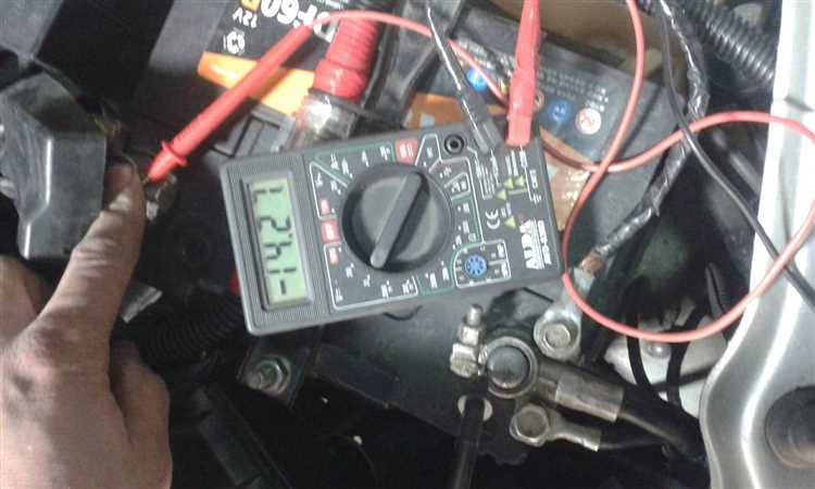 Проверка напряжения на выходе генератора при включенном двигателе
