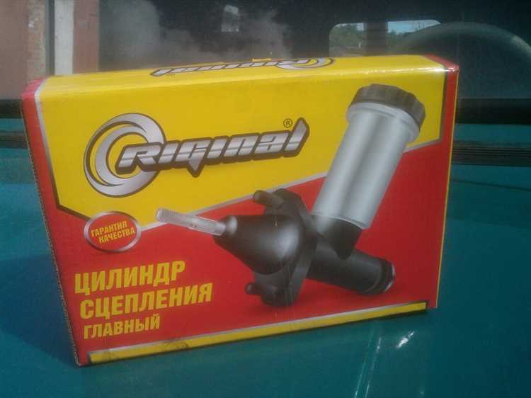 Проверка работы поршней главного тормозного цилиндра