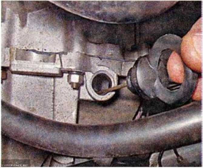 Как проверить уровень масла в коробке заз шанс