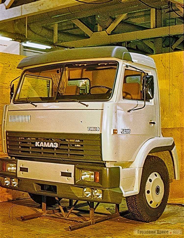 Когда выбирают тентованный кузов КАМАЗа и как он устроен