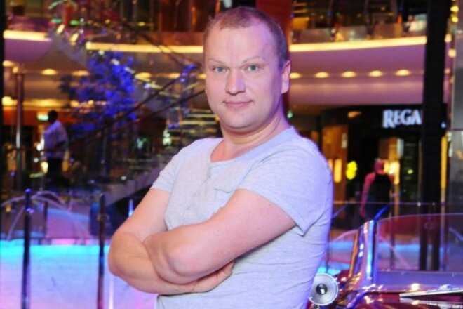 Особенности внешности Заза Наполи без косметических средств