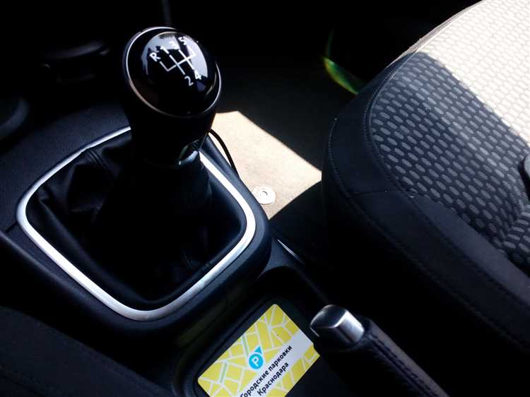 Как избежать повреждения трансмиссии при попытке включить заднюю передачу