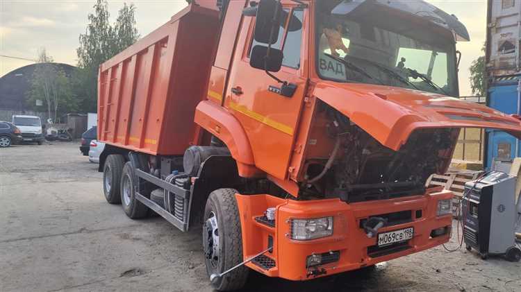 Какие лампы установлены в штатных фарах КамАЗ 6520